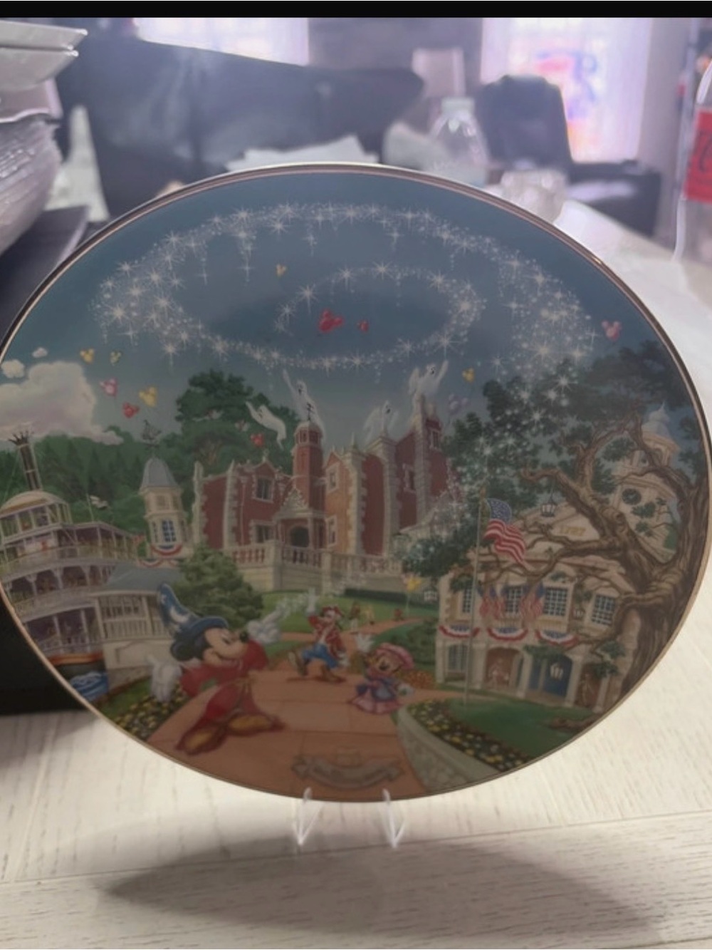 Disney Walt Disney World 25th Anniversary Liberty Square Collector Plate - White